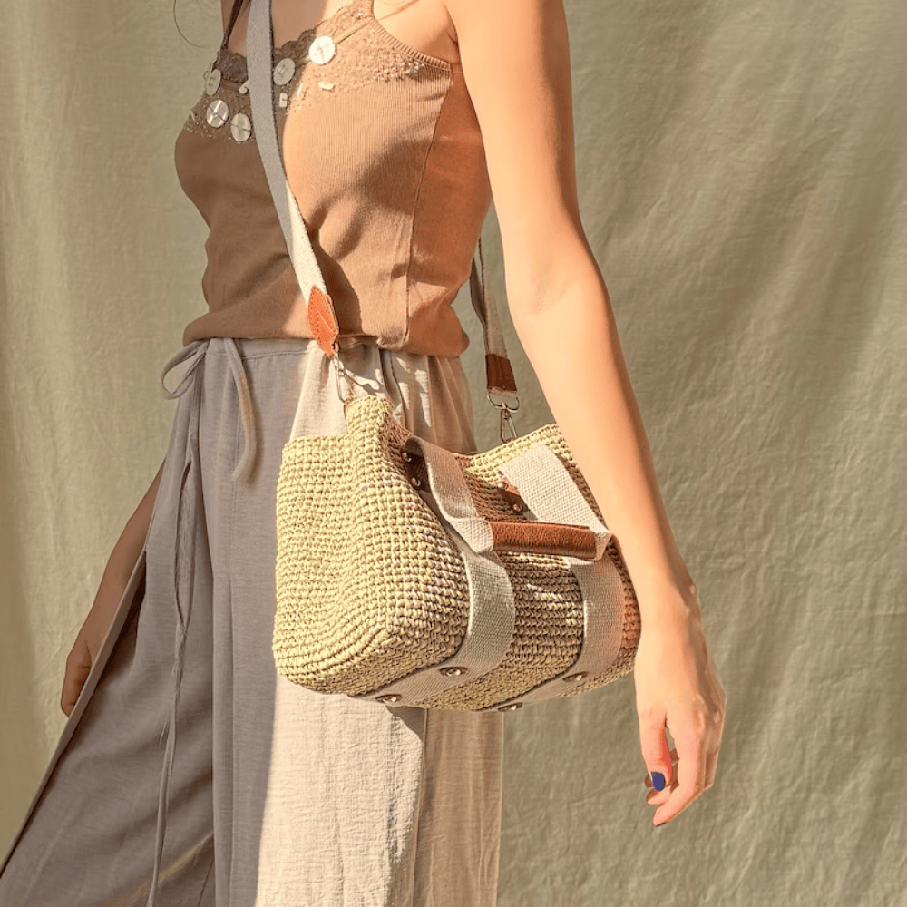 Handmade Raffia Crochet Tote – Chic Woven Summer Handbag with Leather Details