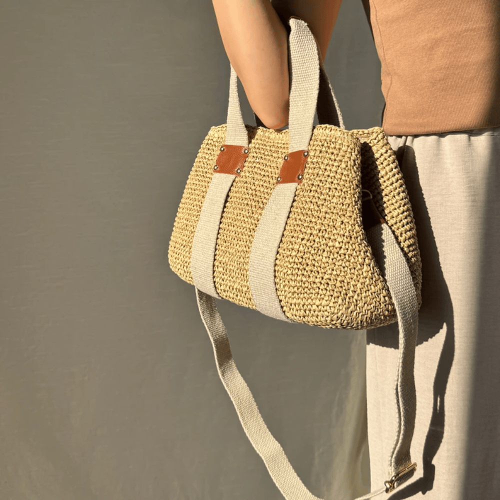 Handmade Raffia Crochet Tote – Chic Woven Summer Handbag with Leather Details