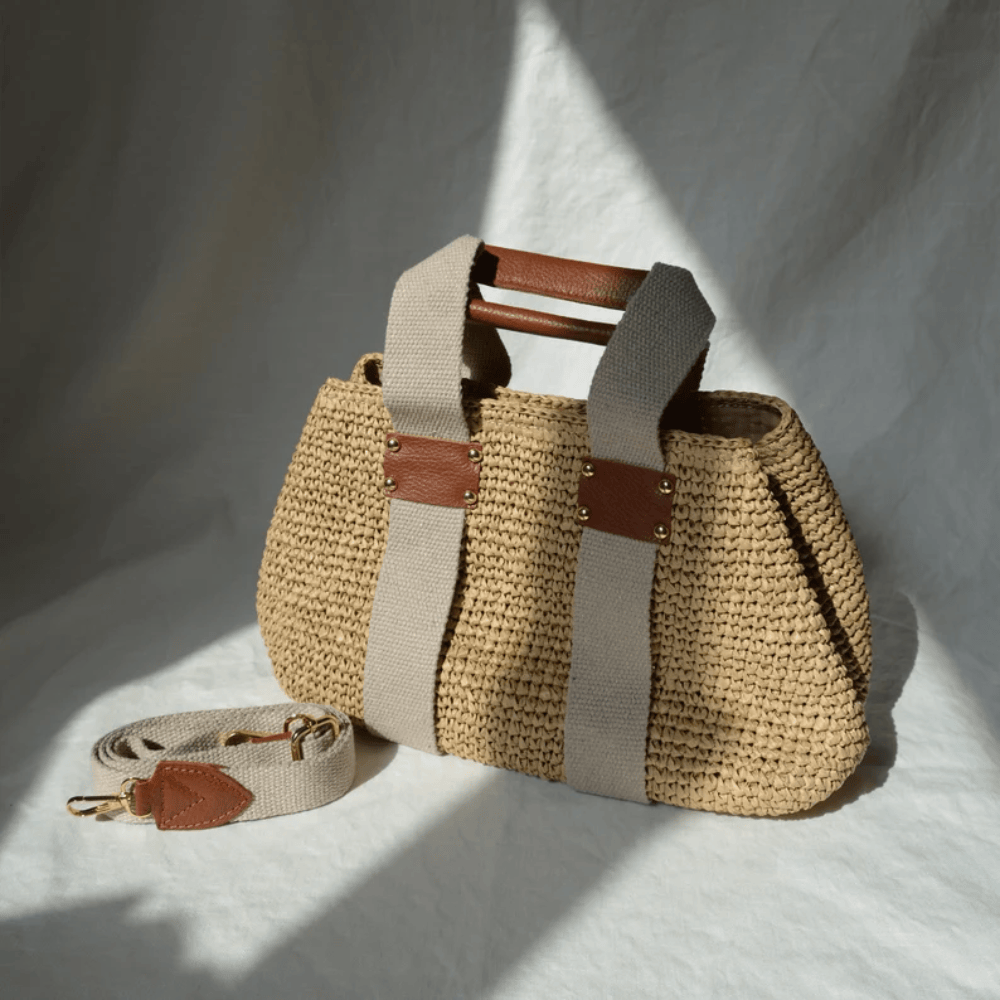 Handmade Raffia Crochet Tote – Chic Woven Summer Handbag with Leather Details